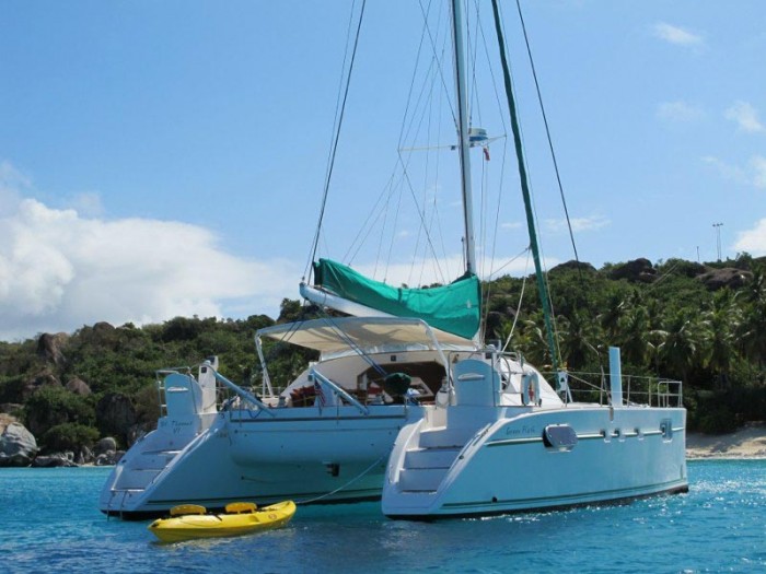 Caribbean sailing vacations